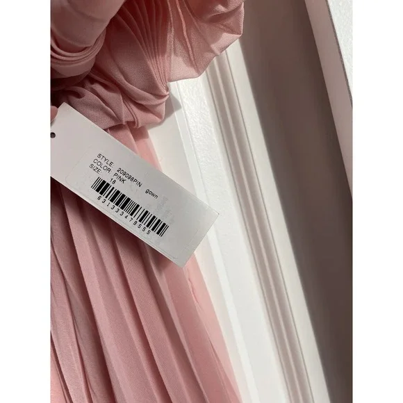 NWT Teri Jon Chiffon Puff Sleeve Pleated VNeck GownPink‎ Size 18 Dress $670